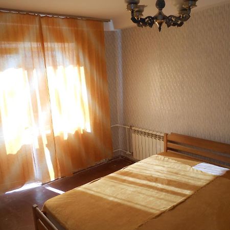 Проспект Героев Сталинграда 19 А Apartment Kiev Luaran gambar